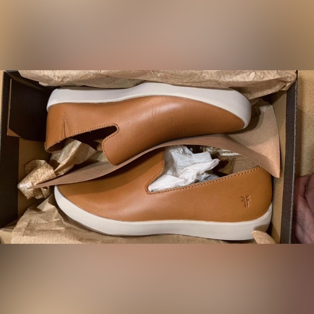 Frye Tanner Slip On (Discontinued) BRAND NEW